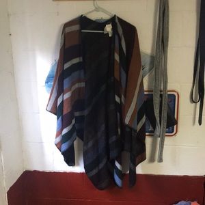 Forever 21 cape shawl, perfect condition, one size fits all